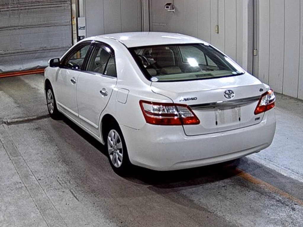 TOYOTA PREMIO