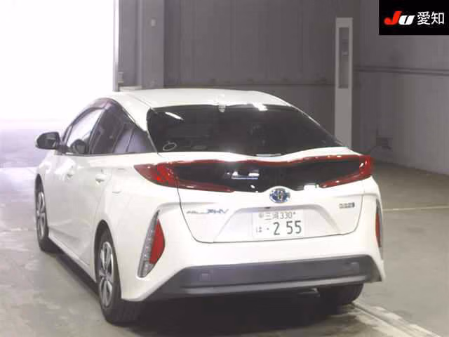 TOYOTA PRIUS PHV