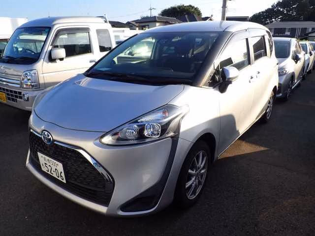 Toyota Sienta