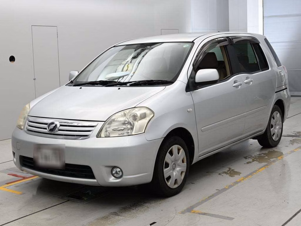 TOYOTA RAUM