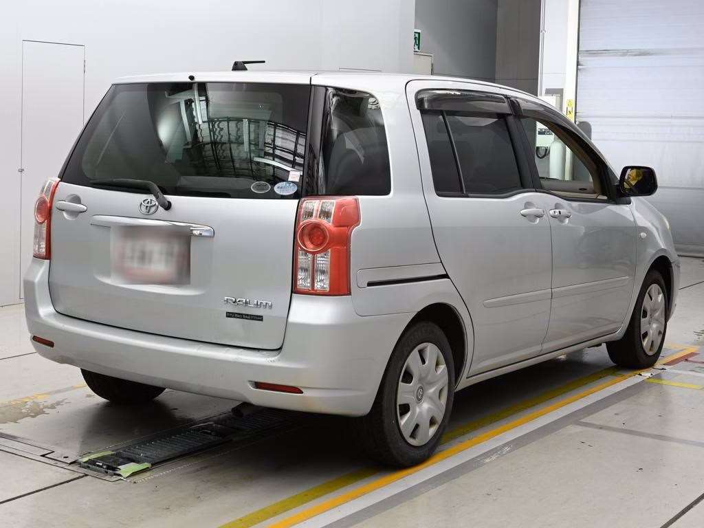 TOYOTA RAUM