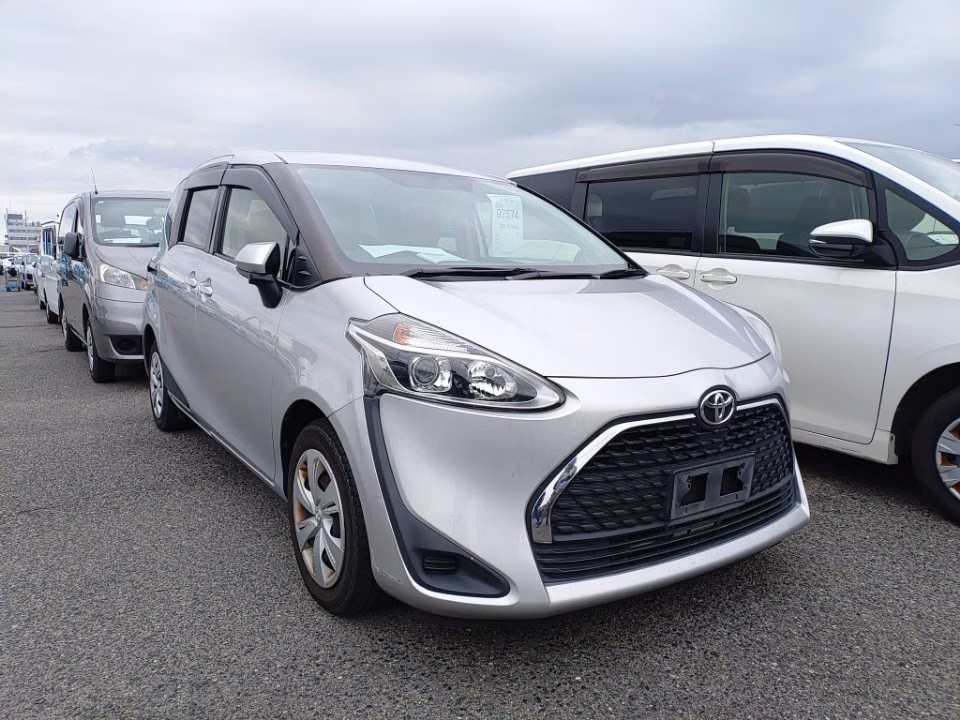 TOYOTA SIENTA
