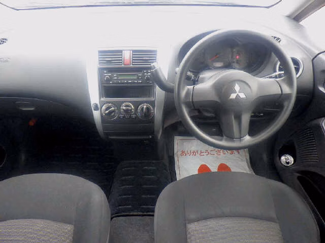 MITSUBISHI COLT
