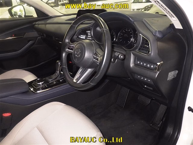 MAZDA CX-30