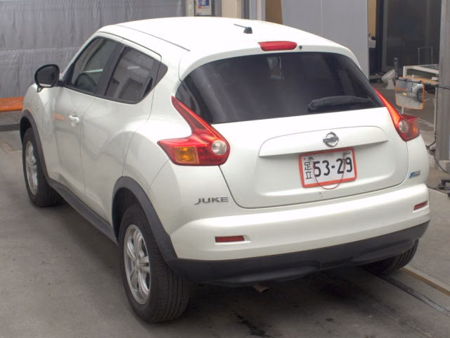 NISSAN JUKE