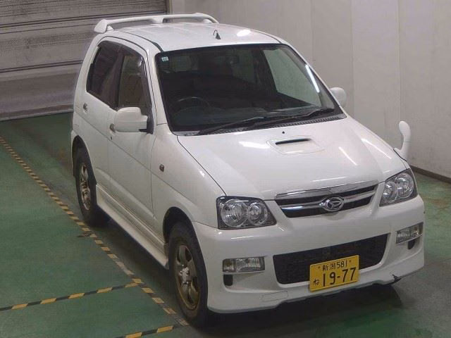 DAIHATSU TERIOS KID