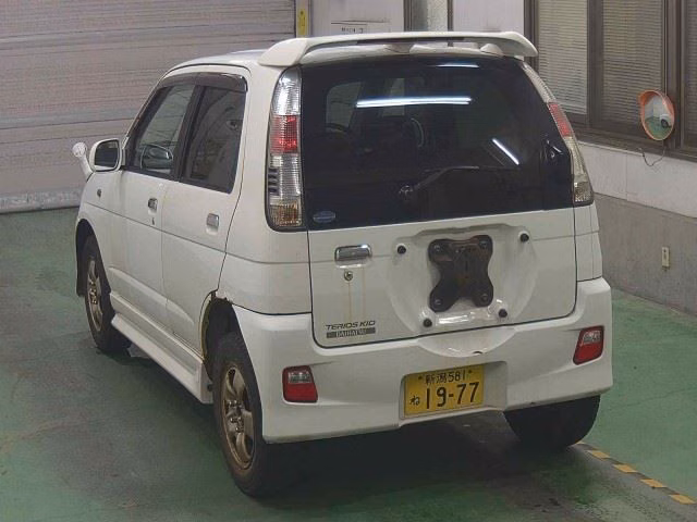 DAIHATSU TERIOS KID