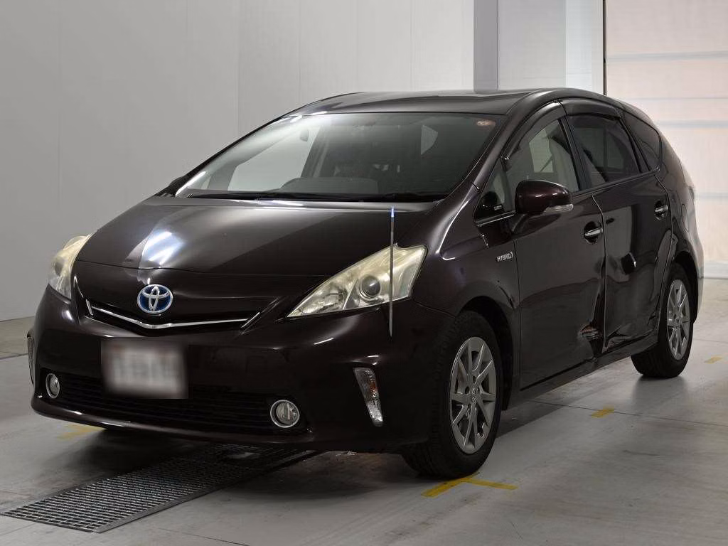 TOYOTA PRIUS ALPHA