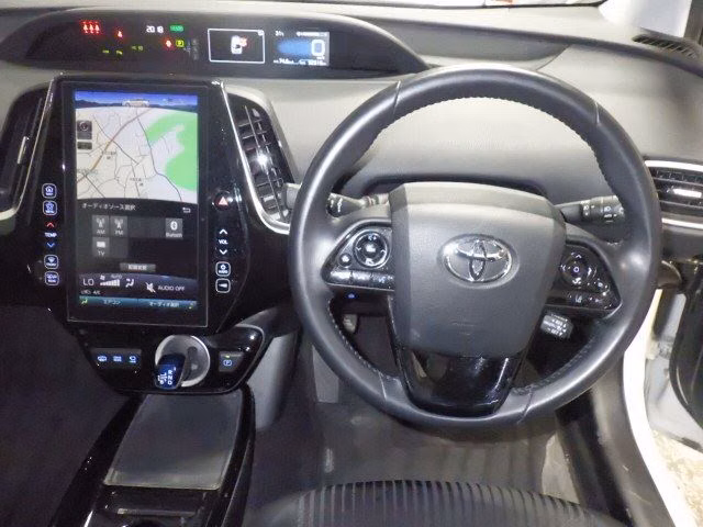 TOYOTA PRIUS PHV
