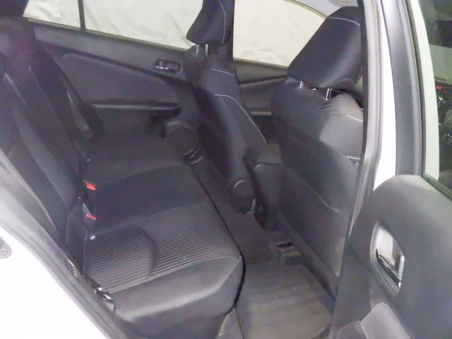TOYOTA PRIUS PHV