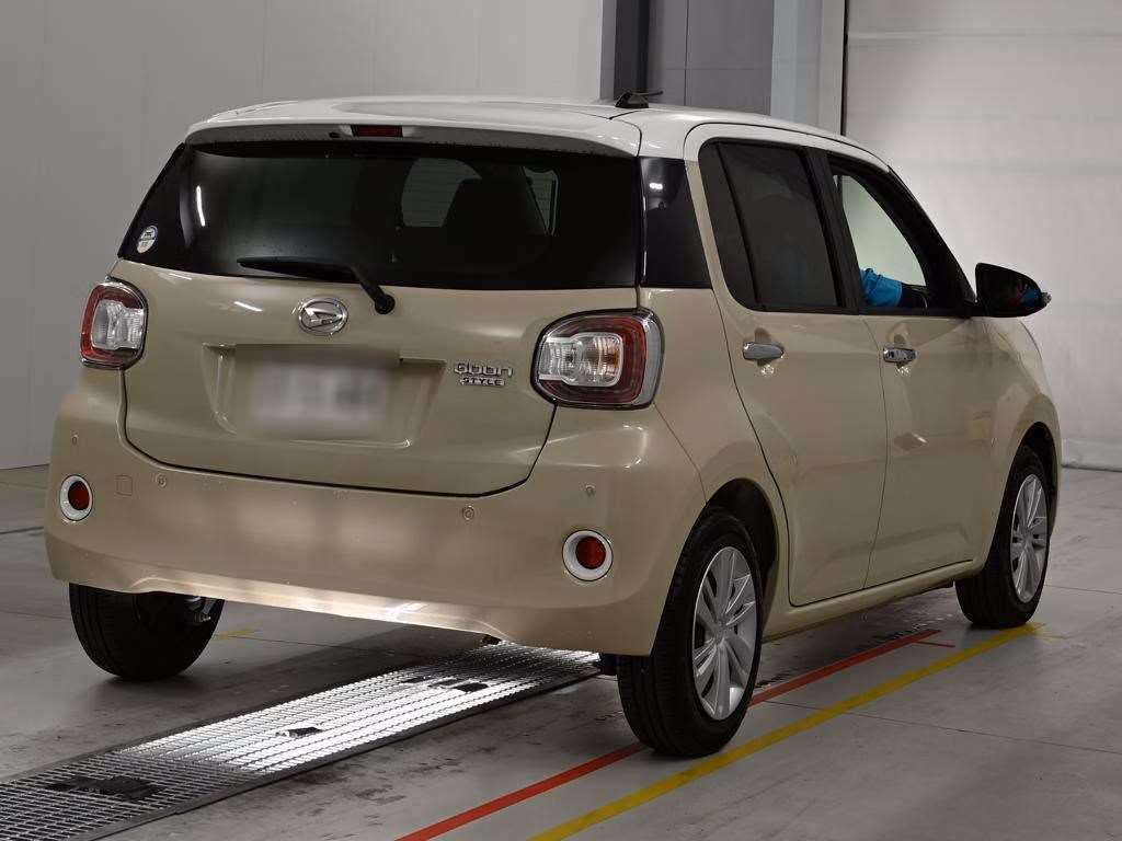 DAIHATSU BOON