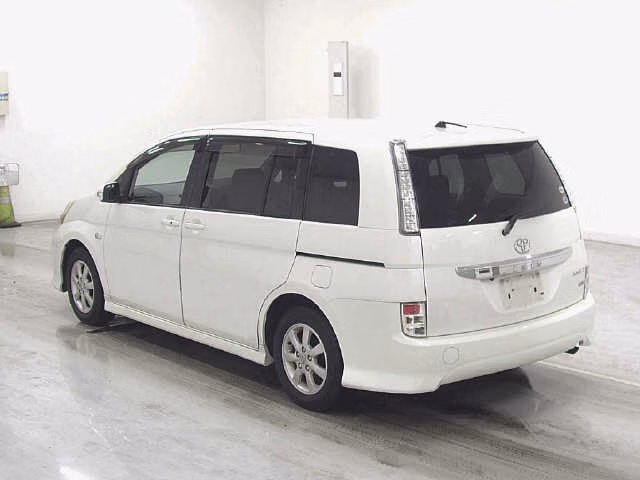 TOYOTA ISIS