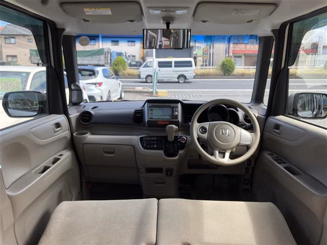 HONDA N-BOX
