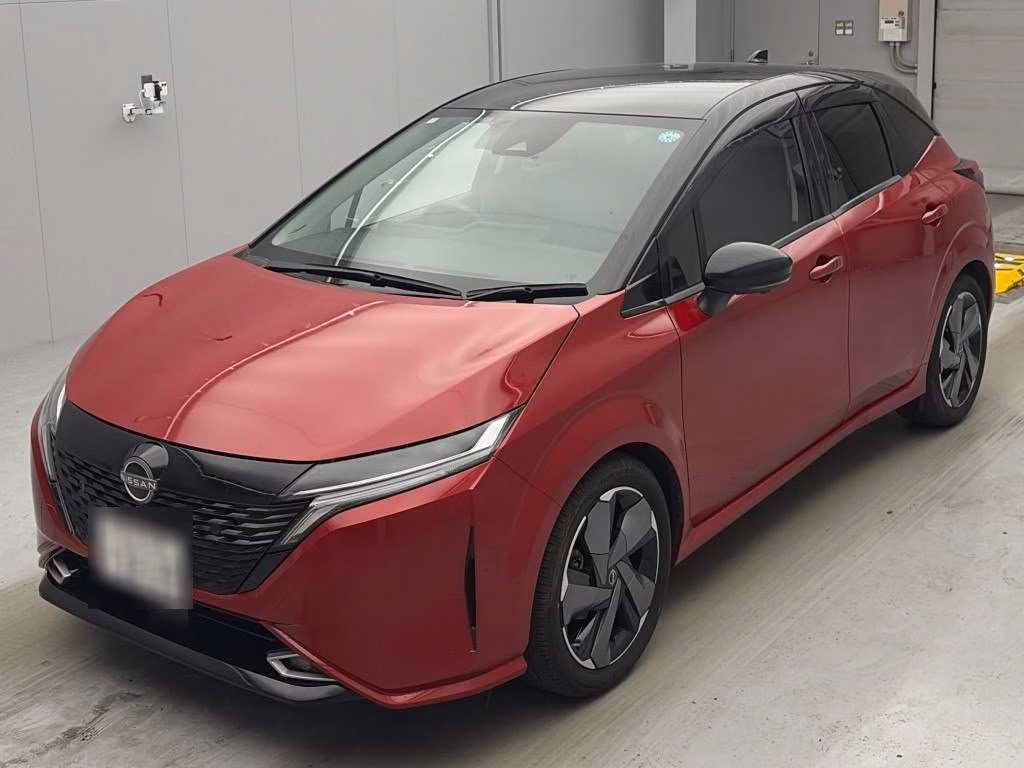NISSAN AURA