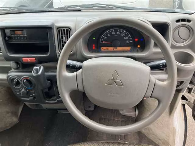 MITSUBISHI MINICAB