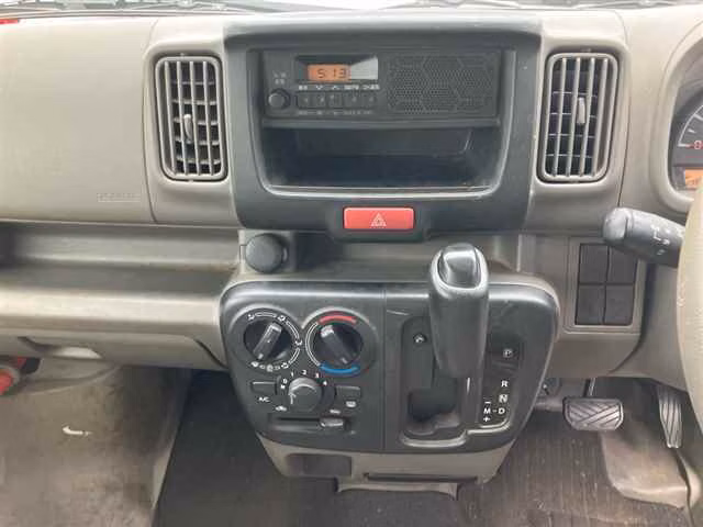 MITSUBISHI MINICAB