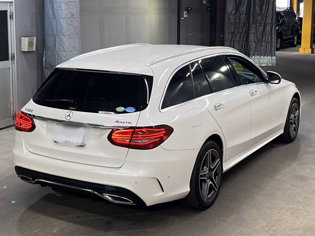 MERCEDES-BENZ C-CLASS