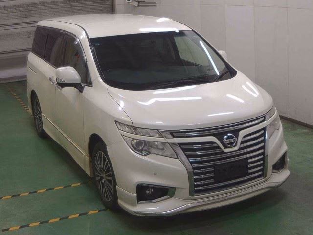 NISSAN ELGRAND