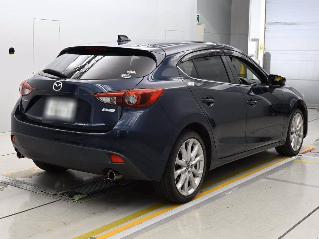 MAZDA AXELA
