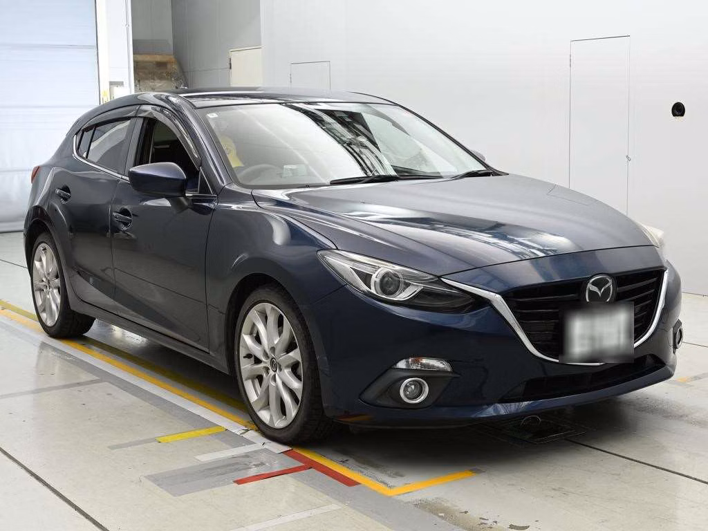 MAZDA AXELA