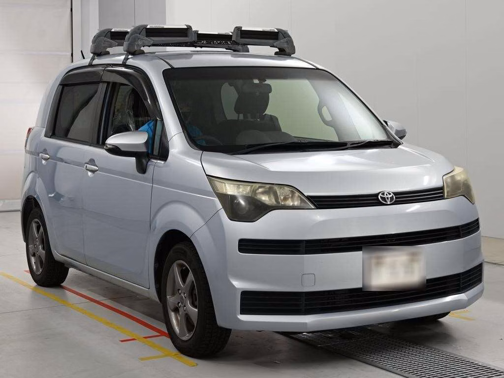 TOYOTA SPADE