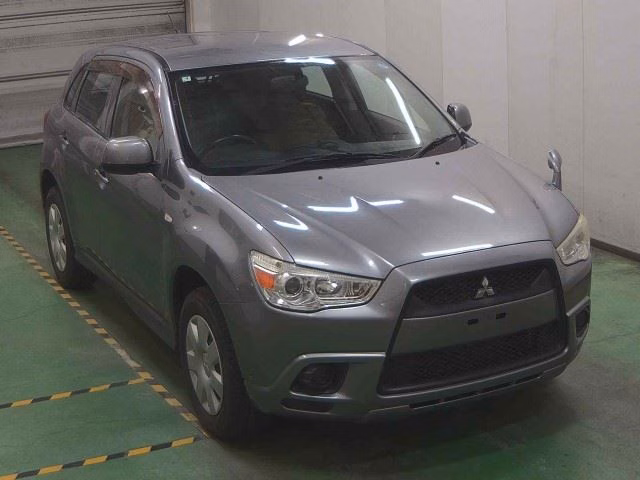 MITSUBISHI RVR