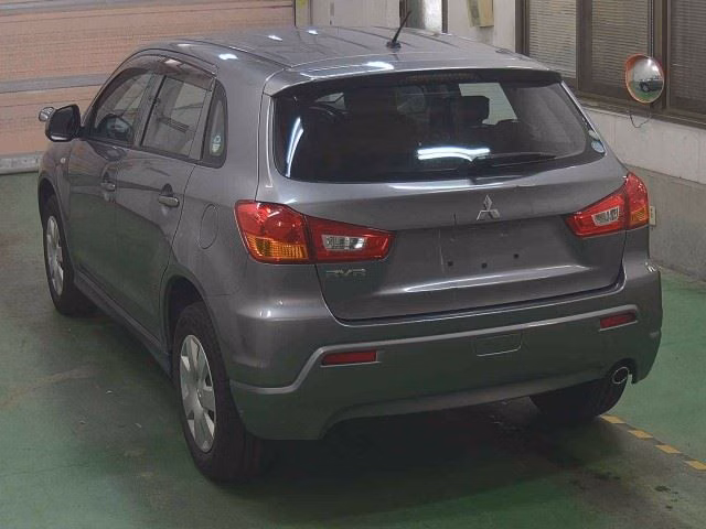 MITSUBISHI RVR