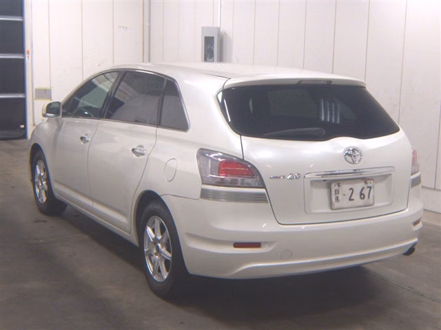 TOYOTA MARK X ZIO