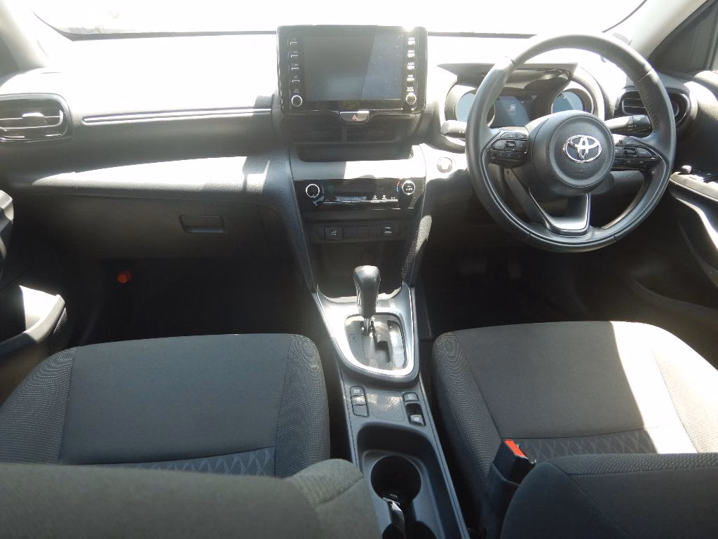 TOYOTA YARIS CROSS