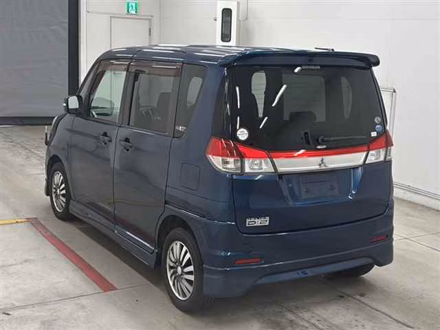 MITSUBISHI DELICA D:2