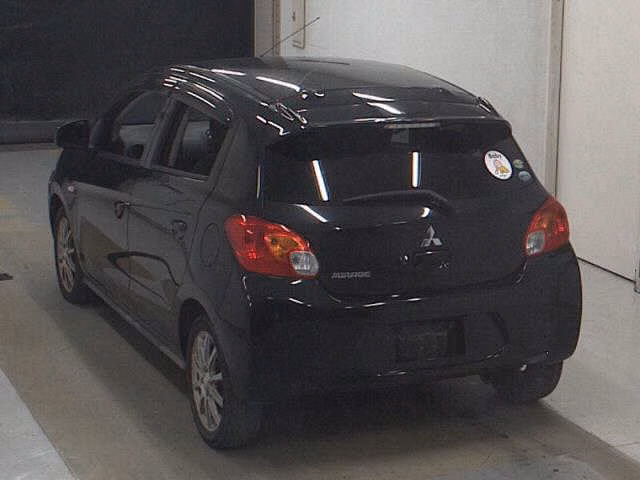 MITSUBISHI MIRAGE