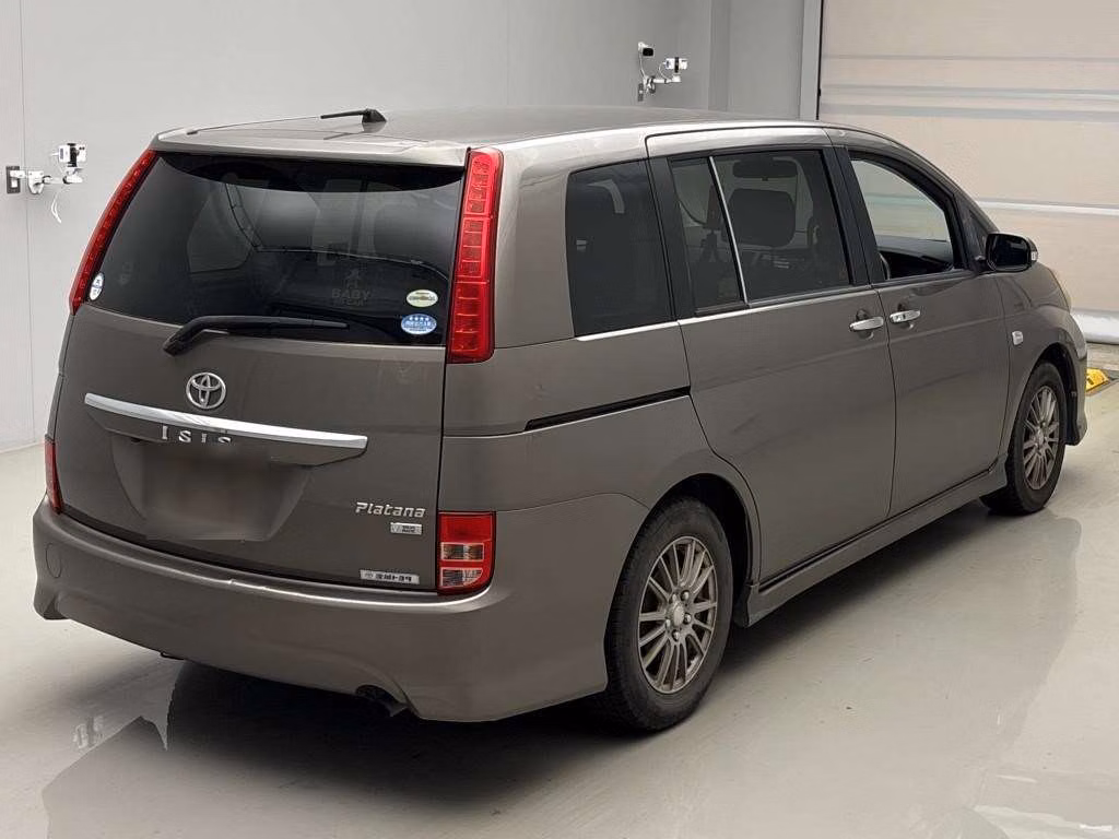 TOYOTA ISIS