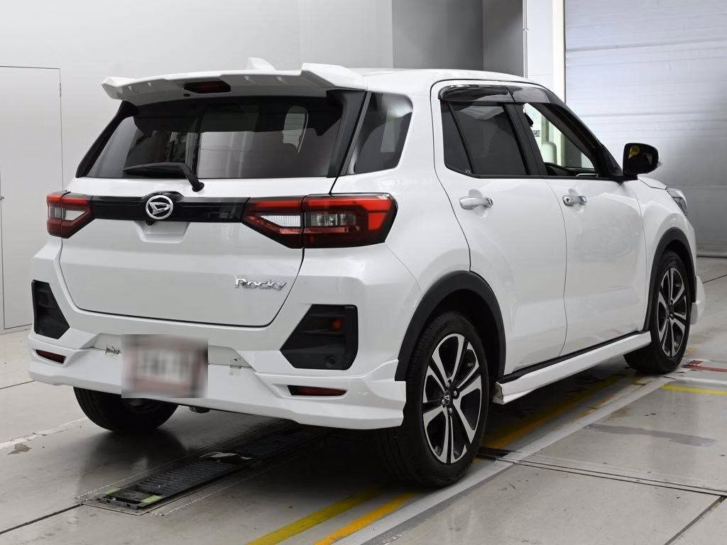 DAIHATSU ROCKY