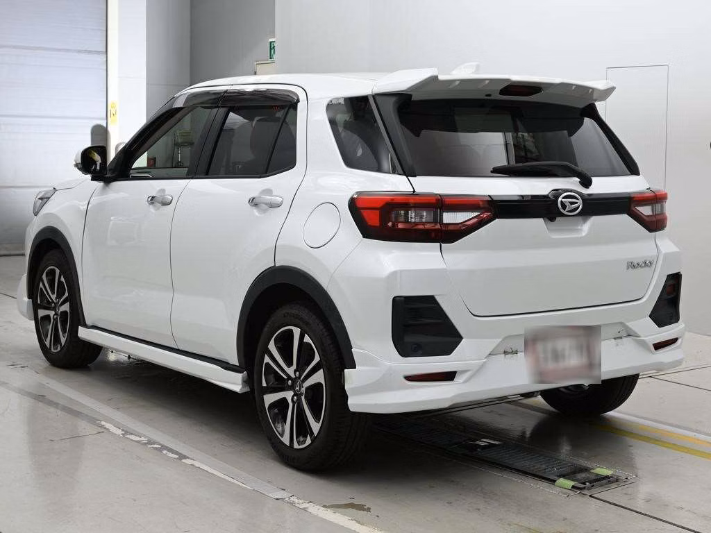 DAIHATSU ROCKY