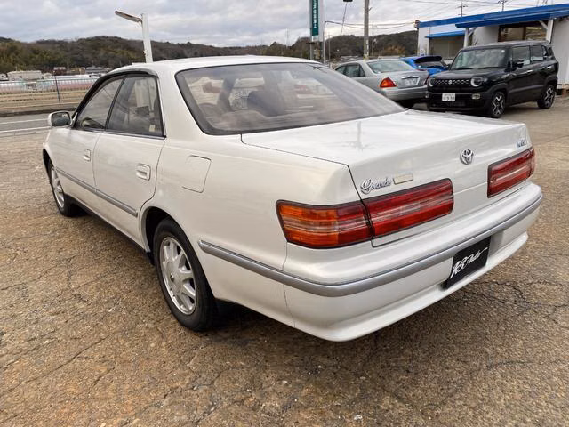 TOYOTA MARK II