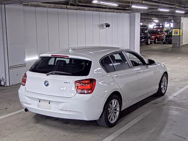 BMW 1-SERIES