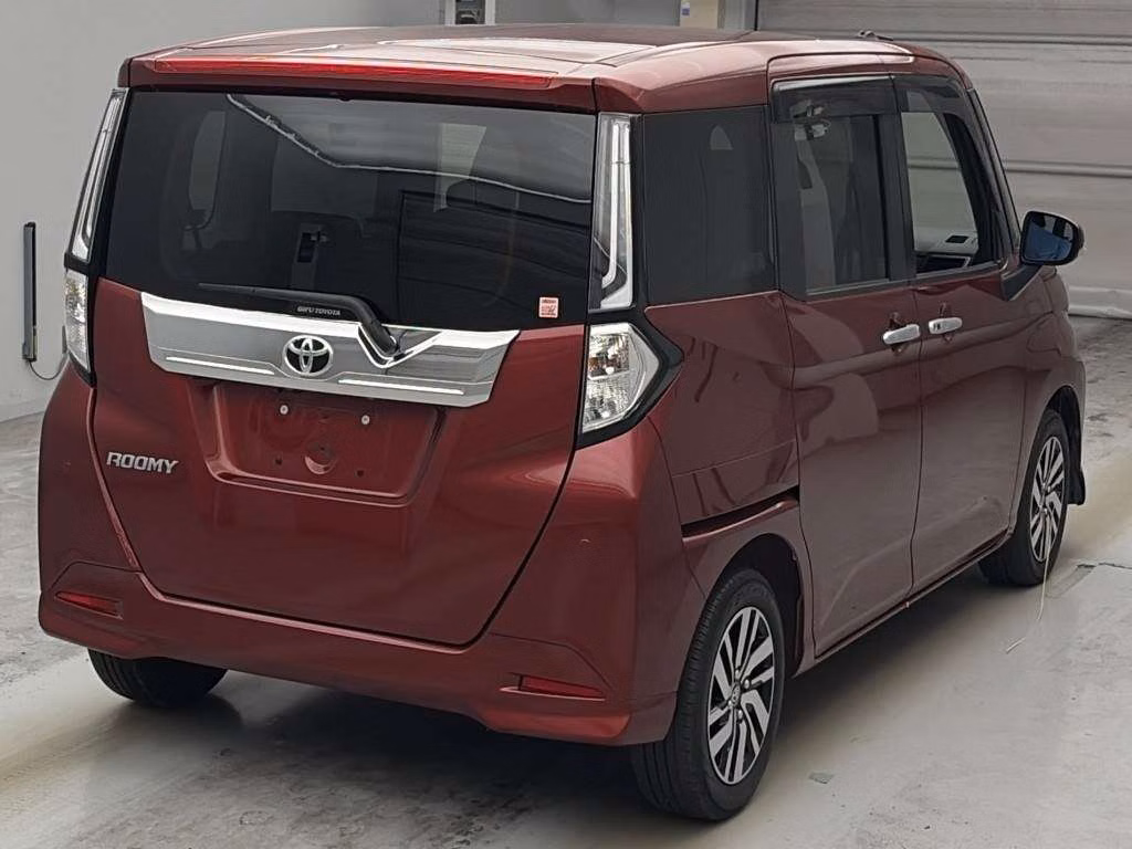 TOYOTA ROOMY