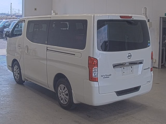 NISSAN NV350 CARAVAN