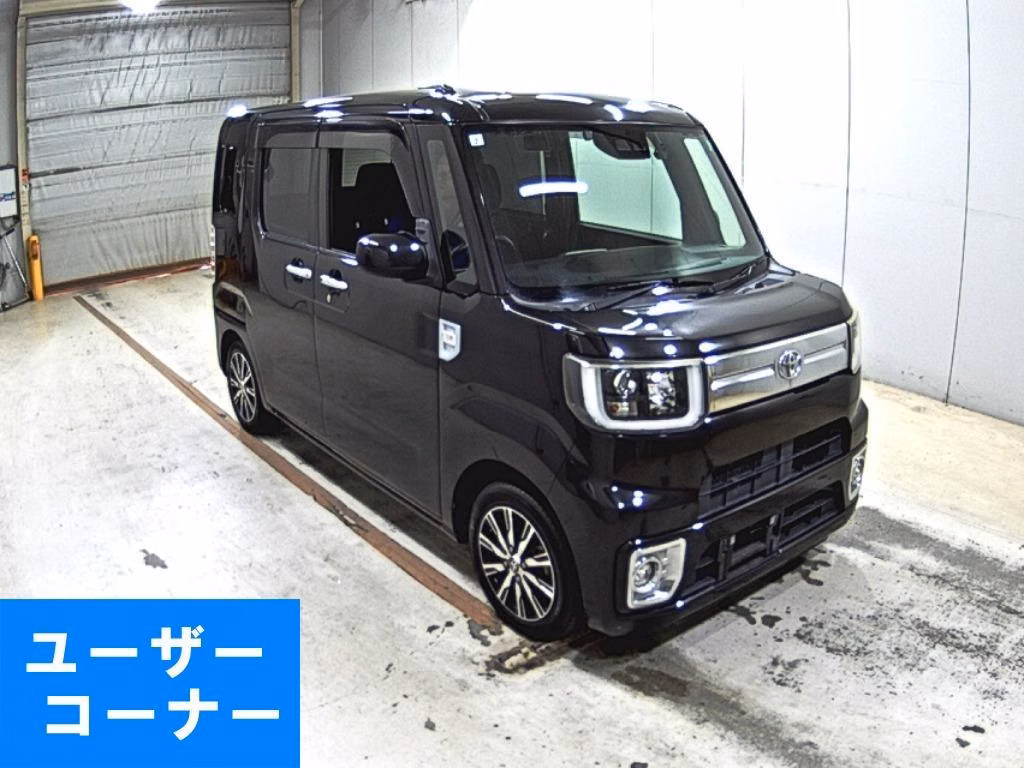 TOYOTA PIXIS MEGA