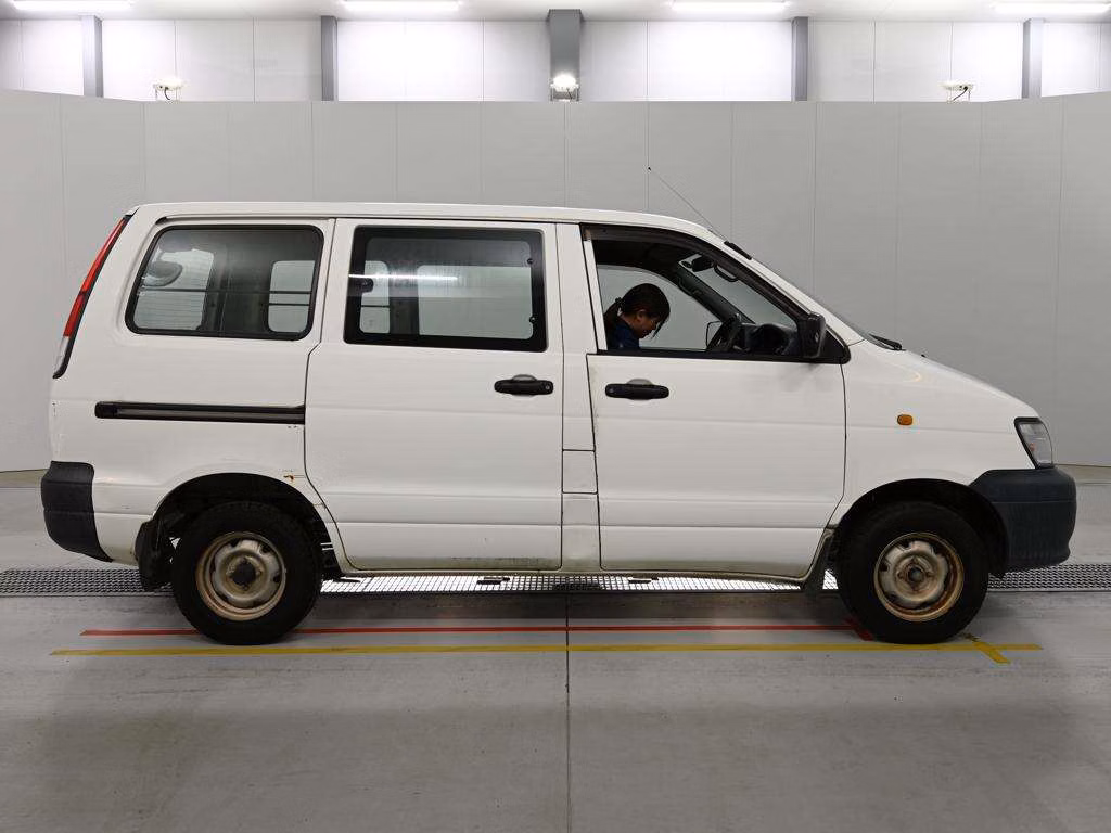 TOYOTA LITE ACE
