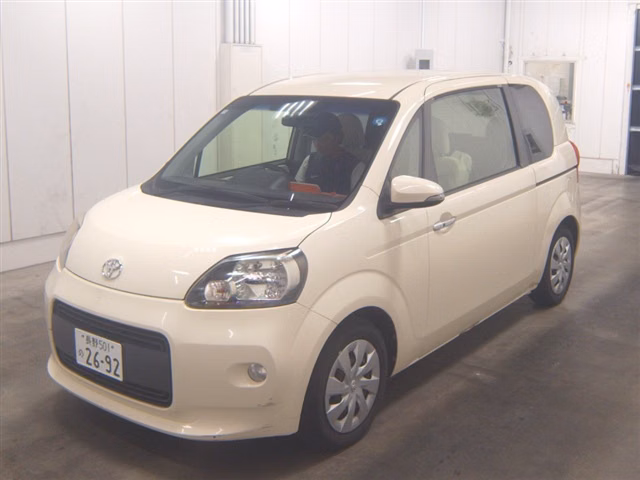 TOYOTA PORTE