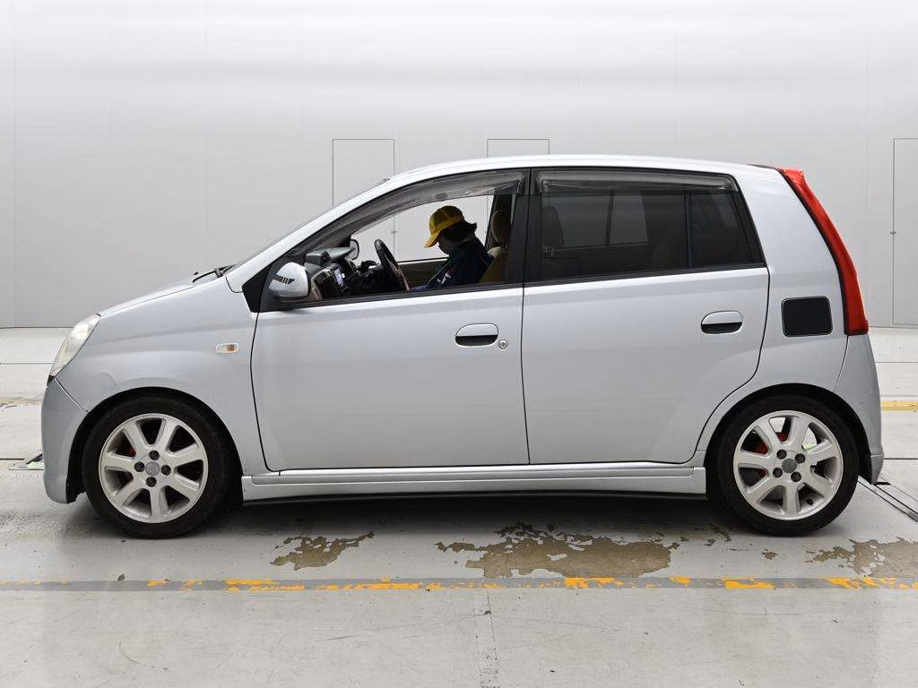 DAIHATSU MIRA AVY