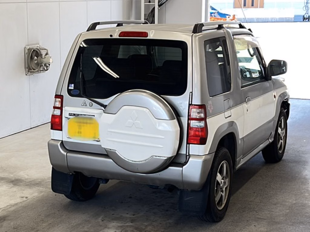MITSUBISHI PAJERO MINI