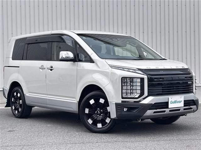 MITSUBISHI DELICA D:5