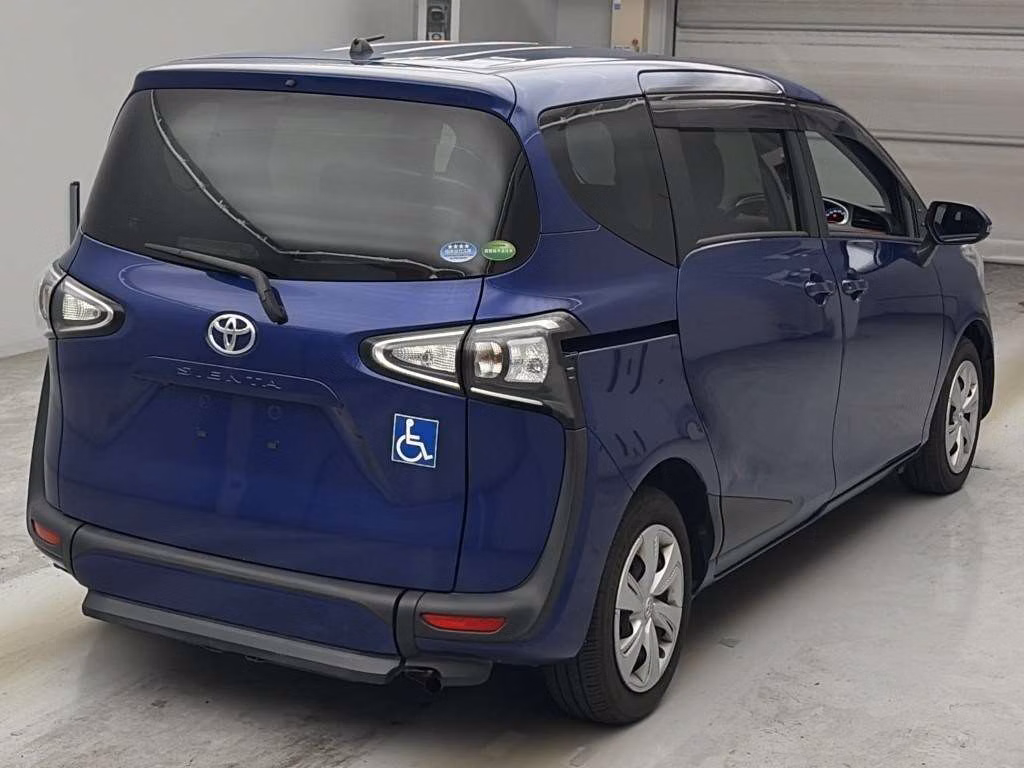 TOYOTA SIENTA