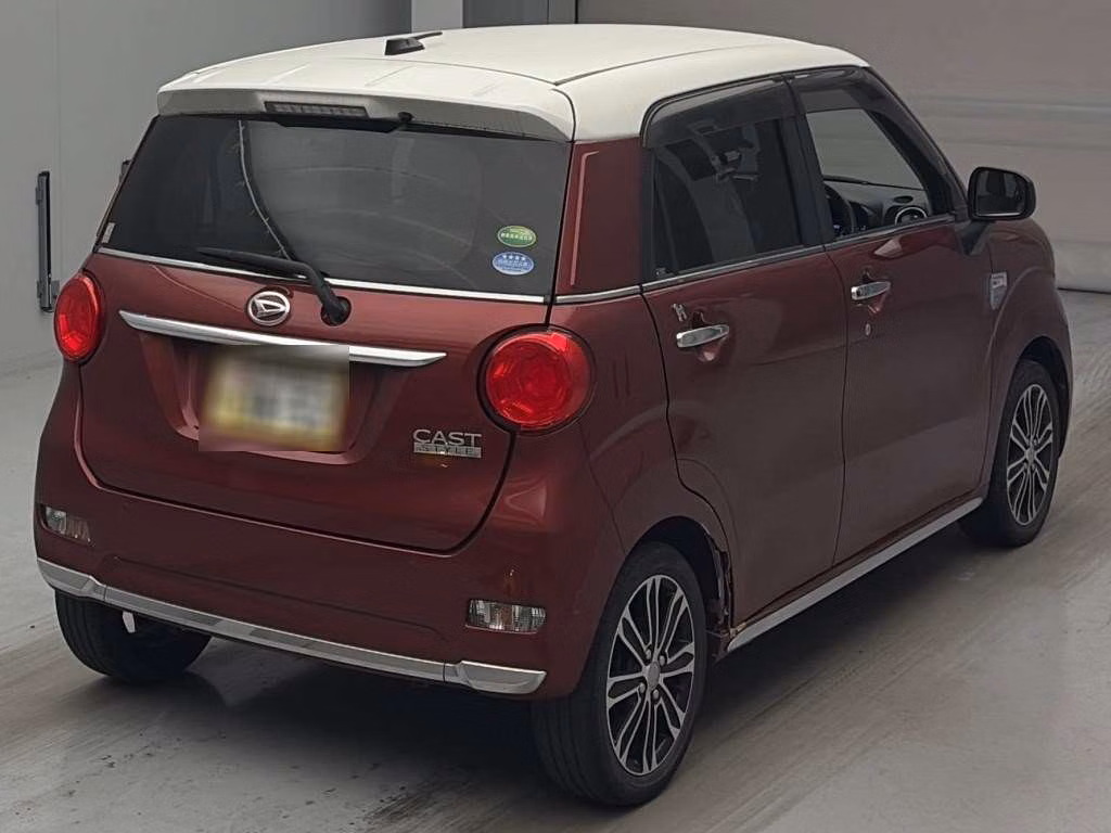 DAIHATSU CAST