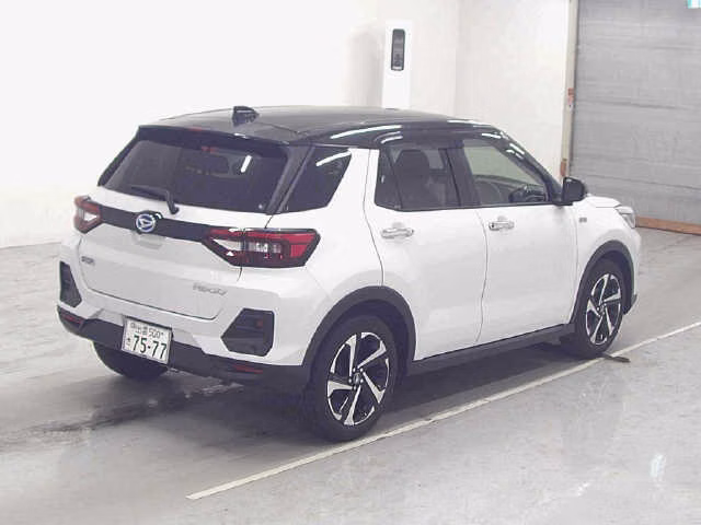 DAIHATSU ROCKY