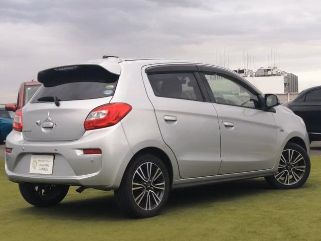 MITSUBISHI MIRAGE