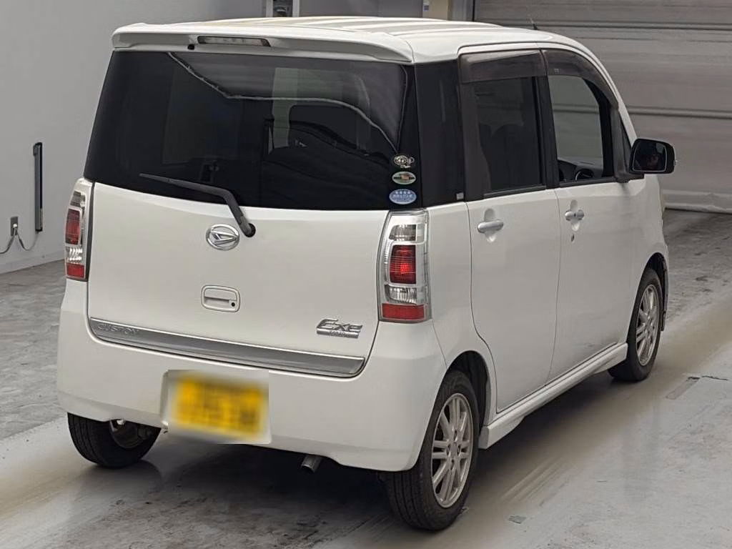 DAIHATSU TANTO EXE