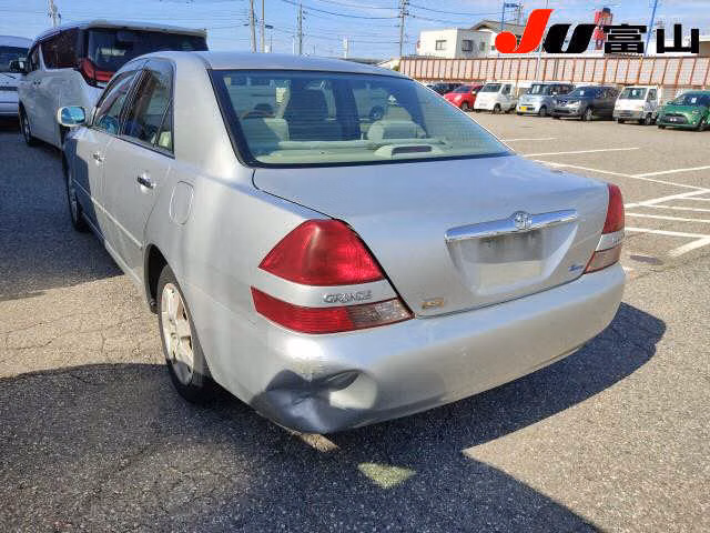 TOYOTA MARK II